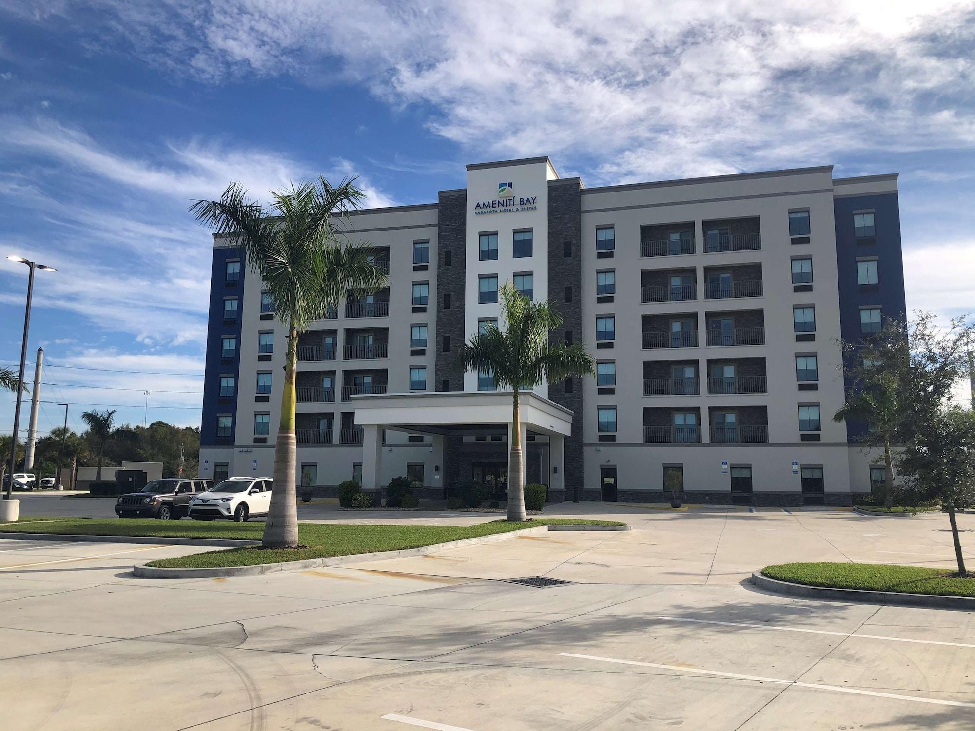 Ameniti Bay - Best Western Signature Collection Fruitville المظهر الخارجي الصورة